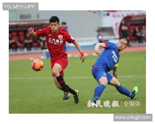 上港与百嘉激战正酣球迷期待精彩对决与绝妙进球瞬间 上港与百嘉激战正酣球迷期待精彩对决与绝妙进球瞬间