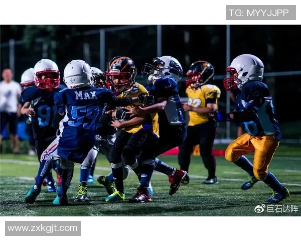 李慕豪的篮球之路:从青涩少年到职业球员的成长故事与奋斗历程 李慕豪的篮球之路:从青涩少年到职业球员的成长故事与奋斗历程