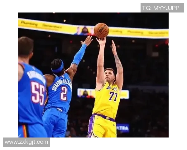 湖人对阵雷霆精彩对决直播全程回顾与赛后分析