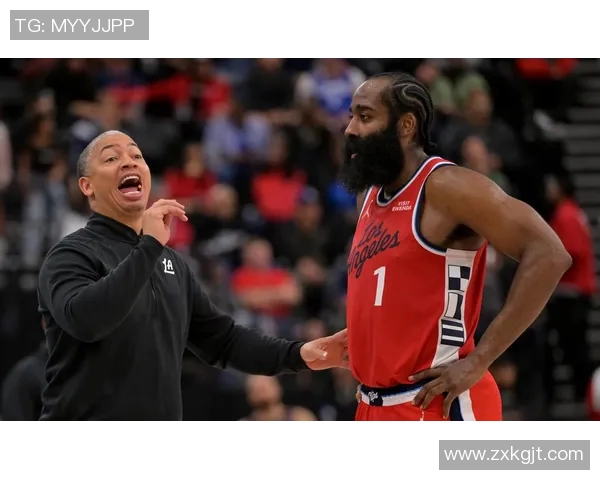 2015年黄蜂与快船季前赛精彩回顾录像全程分析与亮点集锦