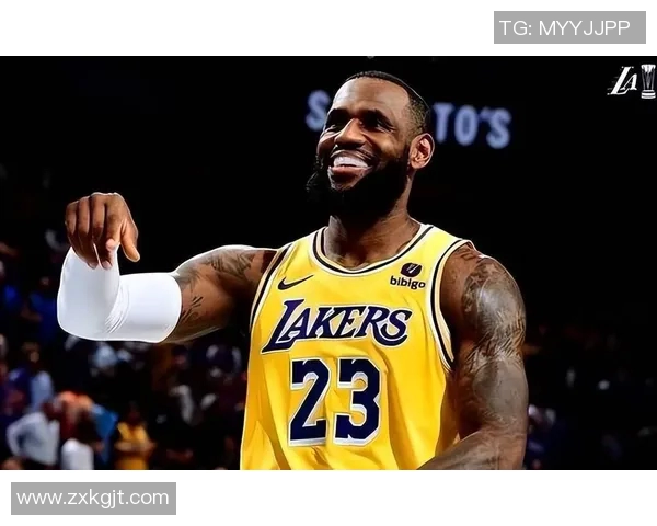 勒布朗詹姆斯:篮球之王的辉煌历程与传奇影响力探讨 勒布朗詹姆斯:篮球之王的辉煌历程与传奇影响力探讨