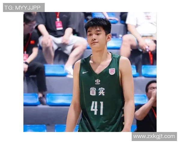 广州男篮与深圳男篮激战正酣谁能在这场对决中笑到最后 广州男篮与深圳男篮激战正酣谁能在这场对决中笑到最后