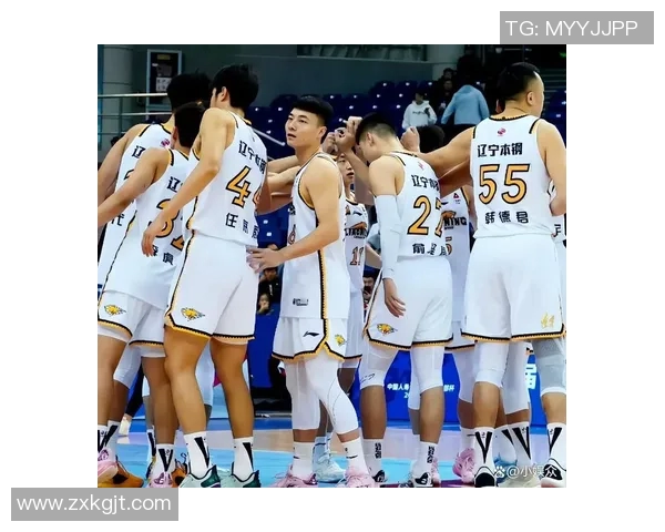 CBA赛场激战辽宁队迎战天津咪咕展现篮球魅力与团队精神