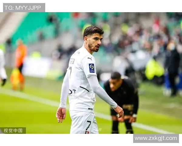 圣埃蒂安主场迎战雷恩期待精彩对决两队争夺积分势必火花四溅 圣埃蒂安主场迎战雷恩期待精彩对决两队争夺积分势必火花四溅