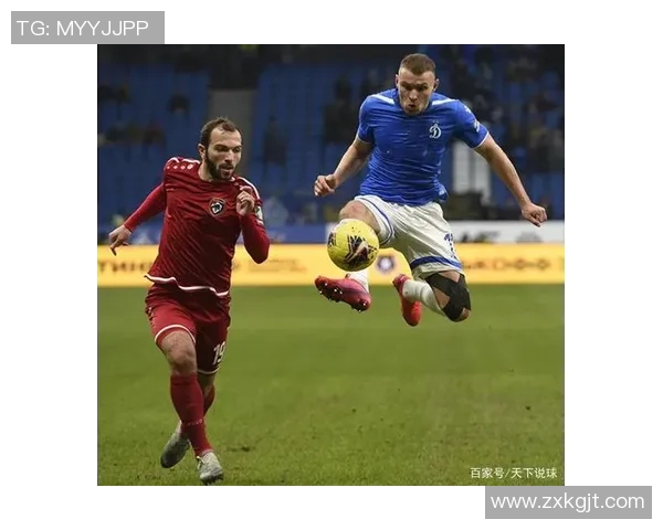 苏维埃之翼与莫斯科迪纳摩激战正酣谁将赢得这场足球巅峰对决